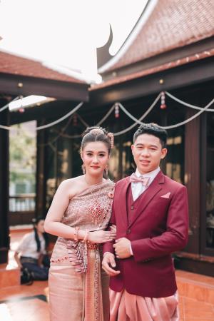 ชุดไทยเจ้าสาว ชุดไทยจักรพรรดิ์ เช่าที่แบมบี้ เวดดิ้ง ห้วยขวาง